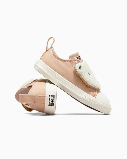 Chuck Taylor All Star One Strap Sherpa Bear Easy-On Warm Quarry/Egret/Schwarz, Detail Angle View