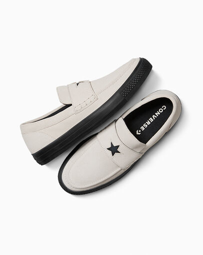 Chuck Taylor All Star Loafer Light Dune/Light Dune/Black, Angled View