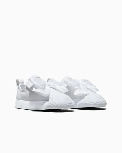 Chuck Taylor All Star Satin Bow Easy-On White/White/Gold, Top and Side View