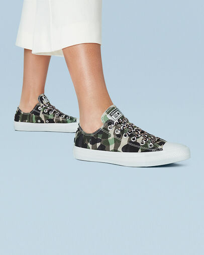 Chuck Taylor All Star Archive Mix Egret/Piquant Green/Black, On Foot Shot 1