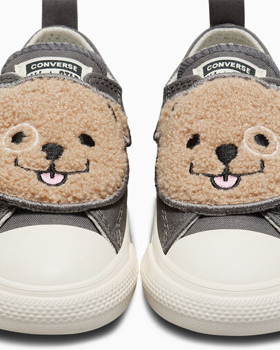 Chuck Taylor All Star One Strap Sherpa Bear Easy-On Gris requin/Marron chaud/&Eacute;cru, Detail Angle View