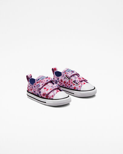 Chuck Taylor All Star Easy-On Paper Floral Beyond Pink/Washed Indigo, Angled View