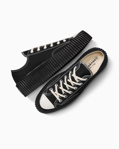 Chuck 70 EVA Black Up-Form, Angled View