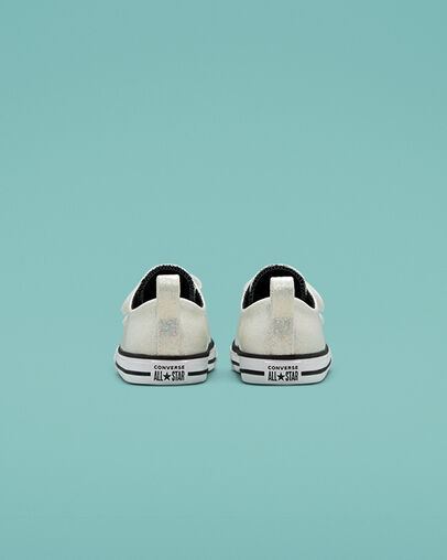 Chuck Taylor All Star Easy-On Iridescent Glitter Argent/Noir/Blanc, Heel View