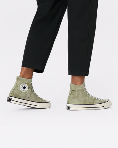 Chuck 70 Summer Daze Light Field Surplus/Egret, On Foot Shot 1