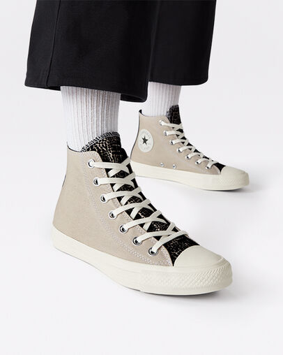 Digital Daze Chuck Taylor All Star Cord&oacute;n/Negro/Garza, On Foot Shot 1