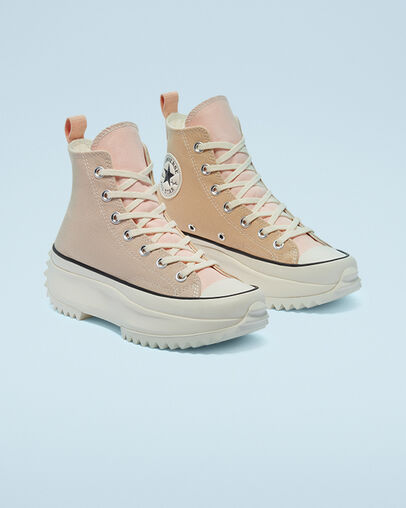 Run Star Hike Platform Tri-Panel Farro/Sesame/Crimson Tint, Angled View