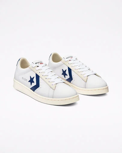 Pro Leather Wei&szlig;/Rush Blue/Egret, Angled View