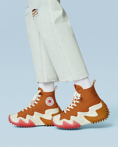 Run Star Motion CX Platform Monarch/Strawberry Jam/Egret, On Foot Shot 1