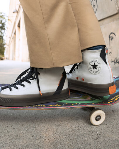 Chuck Taylor All Star CX Stretch Canvas Light Silver/Black/Wild Mango, Detail Angle View