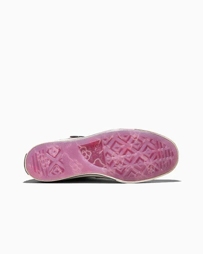 Converse x Hello Kitty Chuck Taylor 70 Swarovski&reg; Egret/Sporty Berry/Black, Outsole View