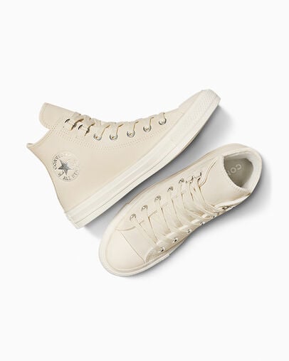 Chuck Taylor All Star Leather Light Dune/Egret/Light Dune, Angled View
