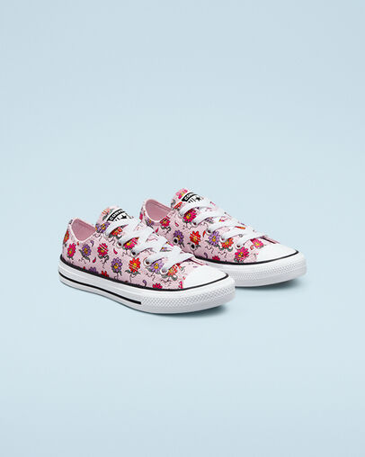 Chuck Taylor All Star Friendly Floral Pink Foam/White/Black, Angled View