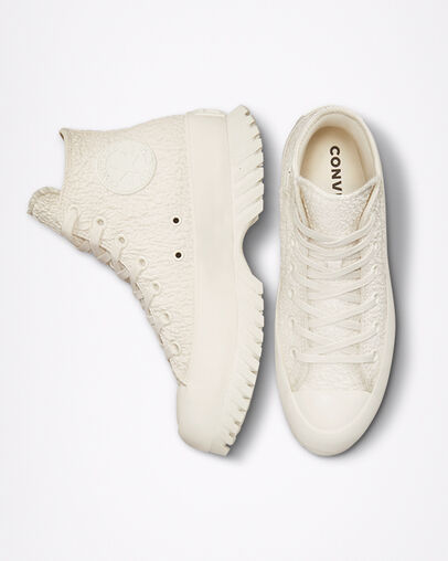 Chuck Taylor All Star Lugged 2.0 Jacquard Egret/Egret/Black, Top and Side View