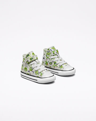 Chuck Taylor All Star Easy-On Creatures Mouse/Virtual Matcha/Black, Angled View