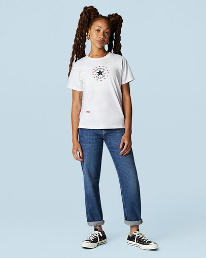 Love Me Valentine's Day T-shirt Wit, Full Body View