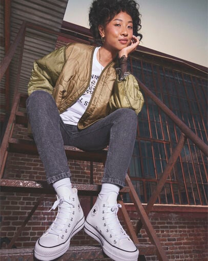 Chuck Taylor All Star Leather Platform White/Black/White, Detail Angle View