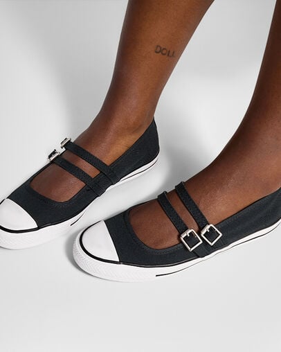 Chuck Taylor All Star Dainty Mary Jane Black/Egret/Black, On Foot Shot 2