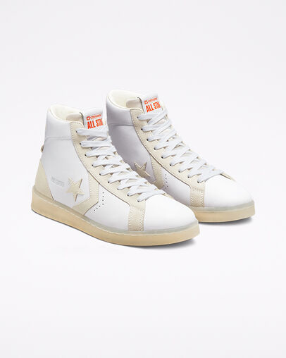 Pro Leather Future Utility White/Egret/White, Angled View