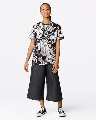 T-shirt avec patch &agrave; motif floral d&eacute;lav&eacute; Noir Converse, Full Body View