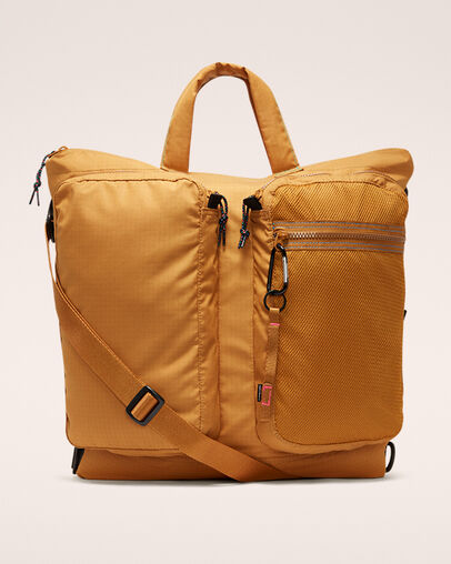 Utility Helmut Tas Dark Soba, Front View