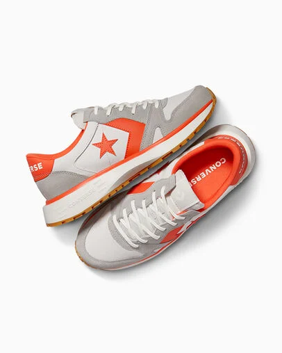 Omni Trainer Grey Area/Barely Grey, Angled View