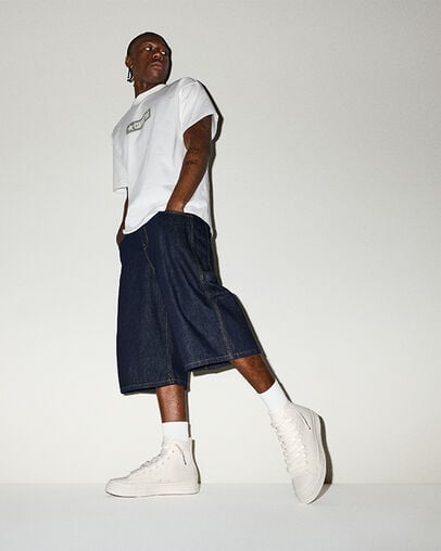 Chuck Taylor Throwback Vintage White/Vintage White, On Foot Shot 1