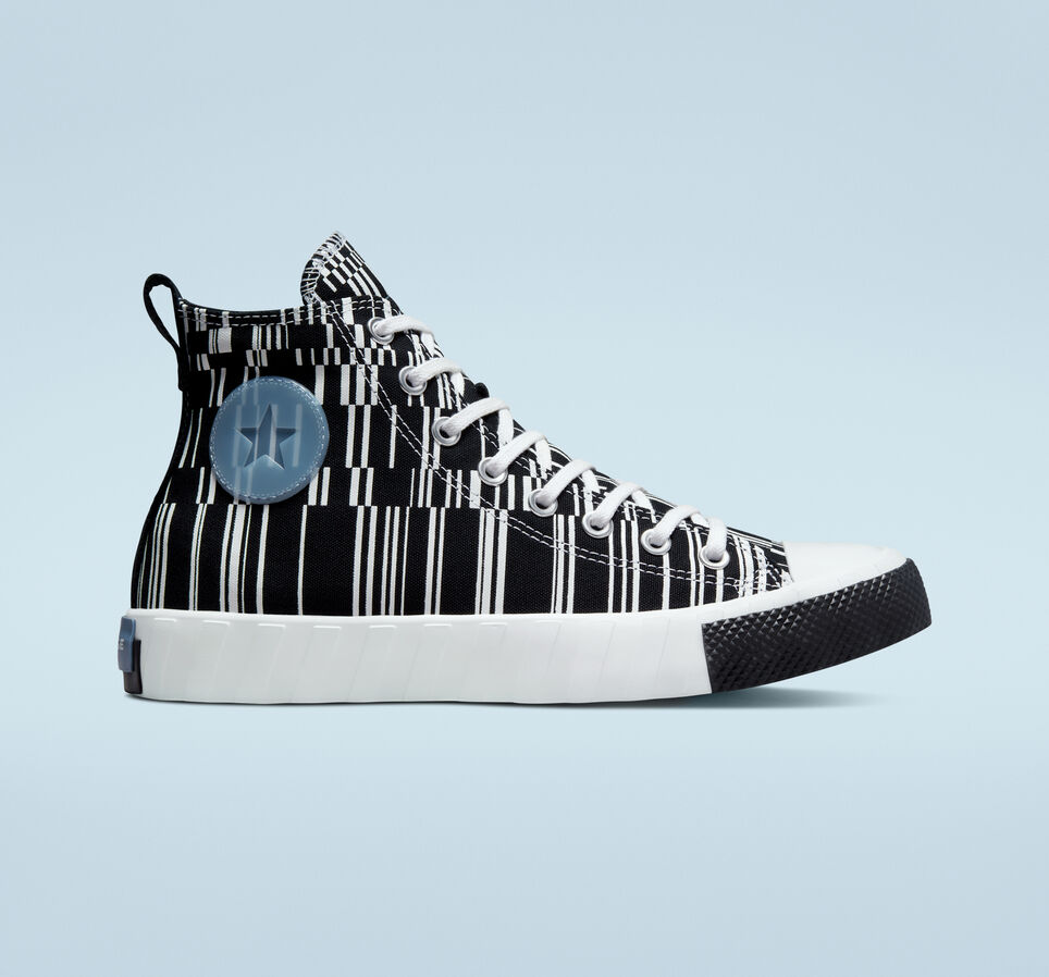 Converse UNT1TL3D Translucent Barcode