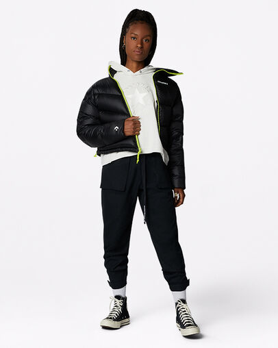 Nouvelle veste en duvet Silo Short Noir Converse, Full Body View