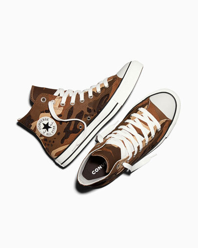 Chuck Taylor All Star Wide Camo Dark Whiskey Brown/Vintage White/Black, Angled View