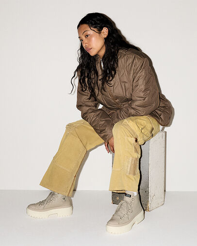 Chuck Taylor All Star Lugged Heel Platform Waterproof Leather Papyrus/Papyrus/Egret, On Foot Shot 1