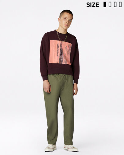 Gender Neutral Converse Shapes Bubble Crew Black Currant, Full Body View