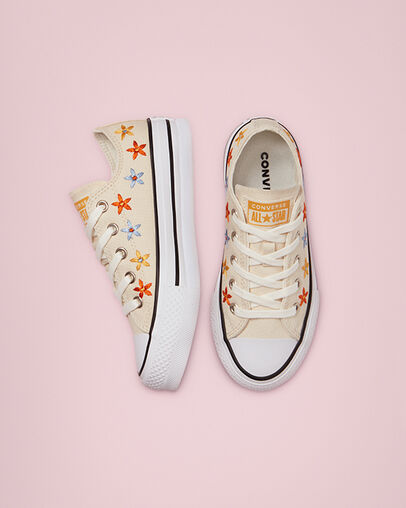 Chuck Taylor All Star Lift Platform Spring Flowers Natural Ivory/White/Black, Top and Side View