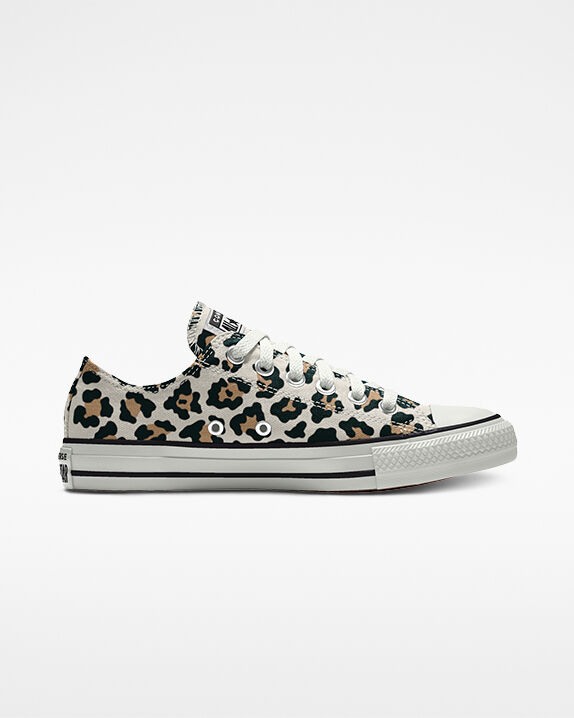 Gepersonaliseerde brede modellen. Converse.com