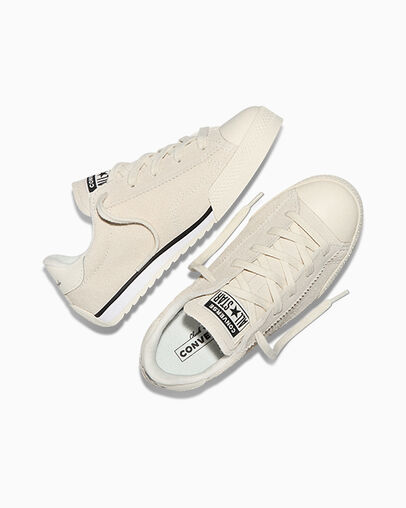 Chuck Taylor Lo Egret/Black/Egret, Angled View