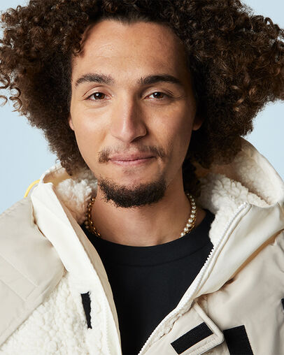 Premium Mid Down Jacket Egret, Detail View