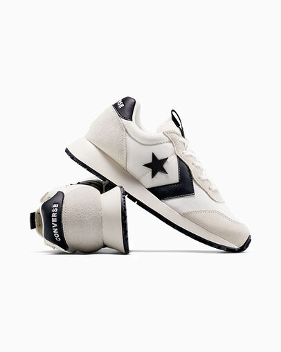 Converse Omega Trainer Vintage White/Black/Egret, Detail Angle View