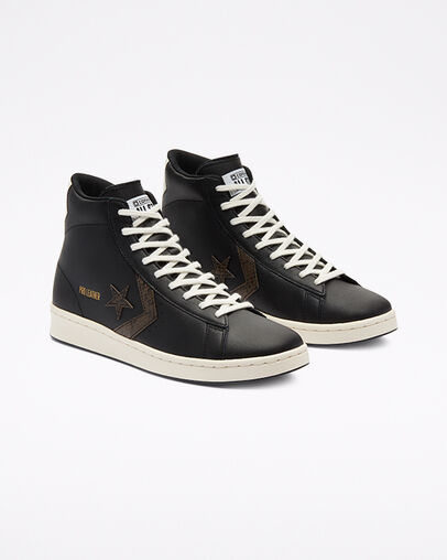 Pro Leather Snake Print Black/Engine Smoke/Egret, Angled View