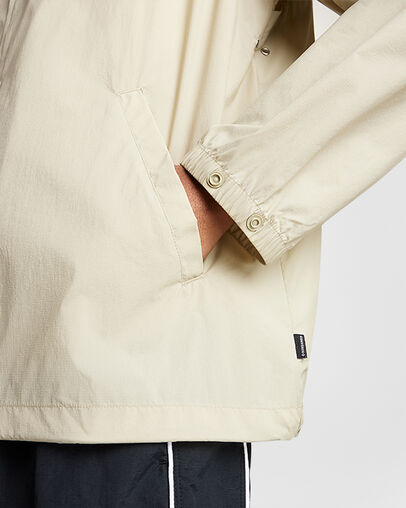 Ultra-Lightweight Andover Coaches Jacket Kaki p&acirc;le, Detail View