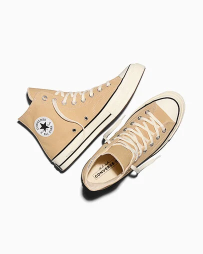 Chuck 70 Vintage Canvas Hay Day Brown/Egret/Black, Angled View