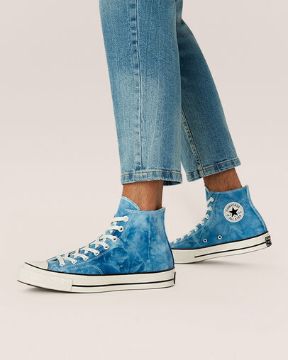 Chuck 70 Summer Daze Aegean Storm/Egret/Black, On Foot Shot 1