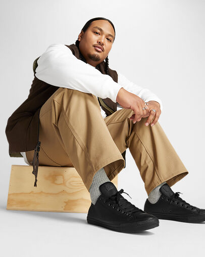 Chuck Taylor All Star Leather Nero mono, On Foot Shot 2