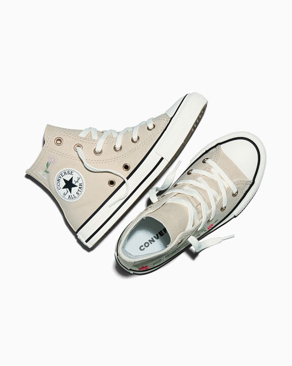 Chuck Taylor All Star Embroidered Flowers
