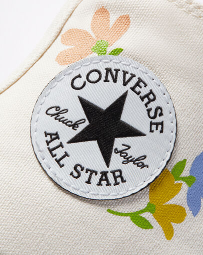 Chuck Taylor All Star Floral Print Egret/Black/White, Detail Angle View