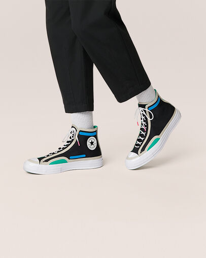 Digital Terrain Chuck 70 Negro/Cordón/Azul digital, On Foot Shot 1