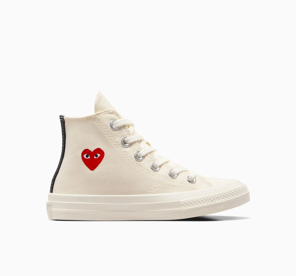PLAY Comme des Garçons Single Heart Chuck 70 Milk/Red/Black