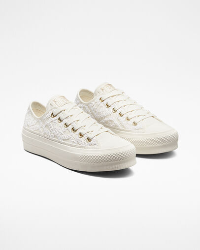 Chuck Taylor All Star Lift Platform Daisy Cord White/Egret/Egret, Angled View