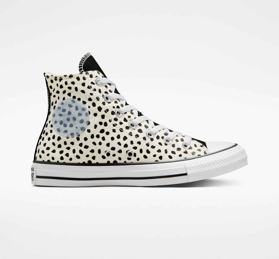 Bienvenue dans l'univers sauvage de la Chuck Taylor All Star &Eacute;cru/Noir/Blanc