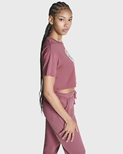 Chuck Taylor All Star Patch Cropped T-Shirt Royal Flushed, Full Body View