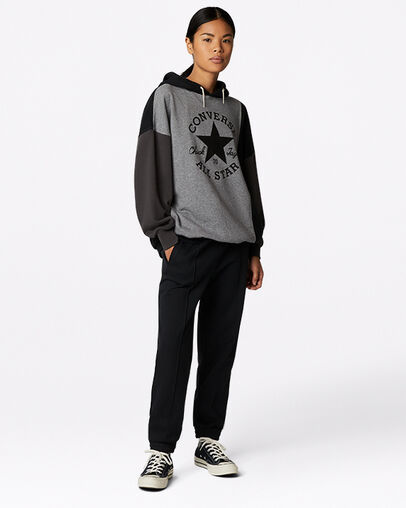 Pantal&oacute;n de ch&aacute;ndal Embroidered French Terry Negro Converse, Full Body View